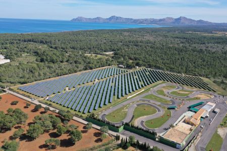 Levantamiento de granja solar con dron